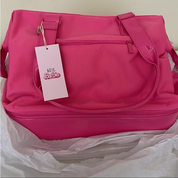 Beis Barbie Mini Weekender Bag BNWT - Picture 10 of 10